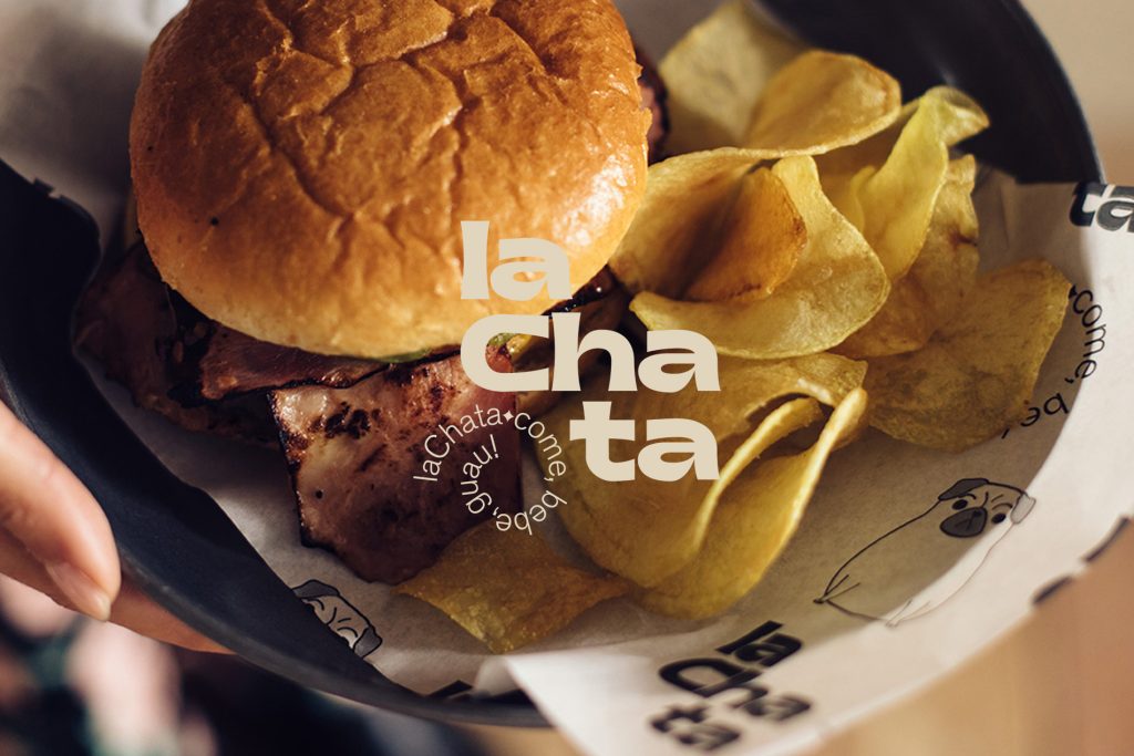 Diseño marca logotipo restaurante La Chata